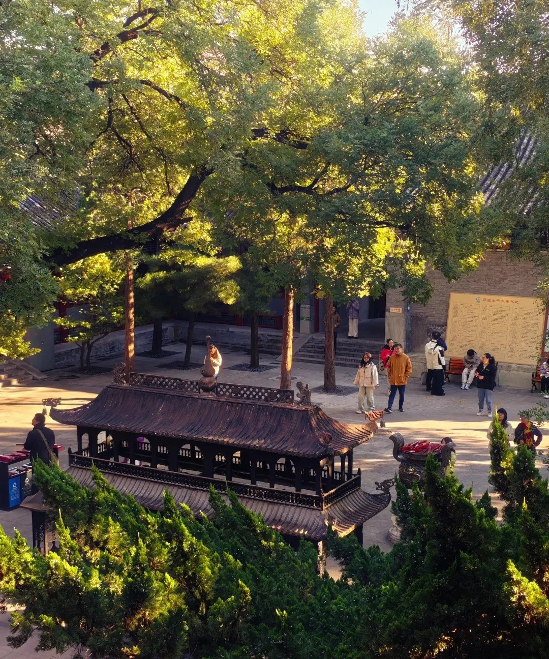 The pavilion of the three purities at the northern end of the axis