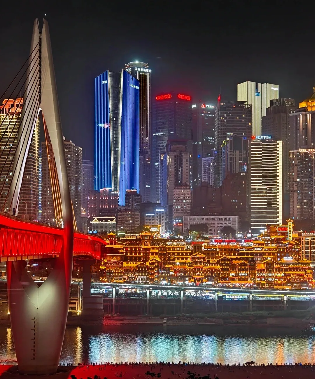 Level 4 "Bayu Style Street" — recreated teahouses, taverns and old Chongqing life.